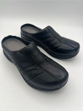 Dansko Shelly Black Leather Slip Resistant Comfort Low Clogs Womens EU 39 Mules